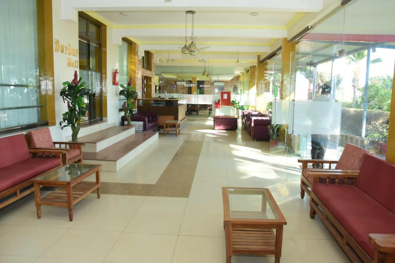 Hotel Shiv International Bhachau Extérieur photo